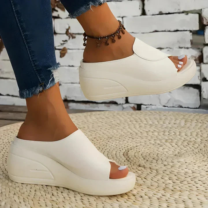 Eliza™ – Slip-on Wedge Sandals