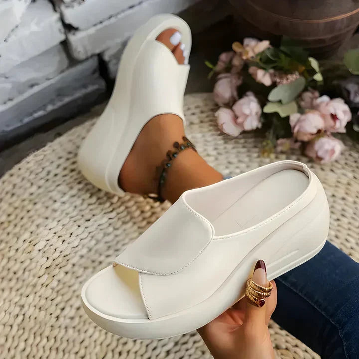 Eliza™ – Slip-on Wedge Sandals