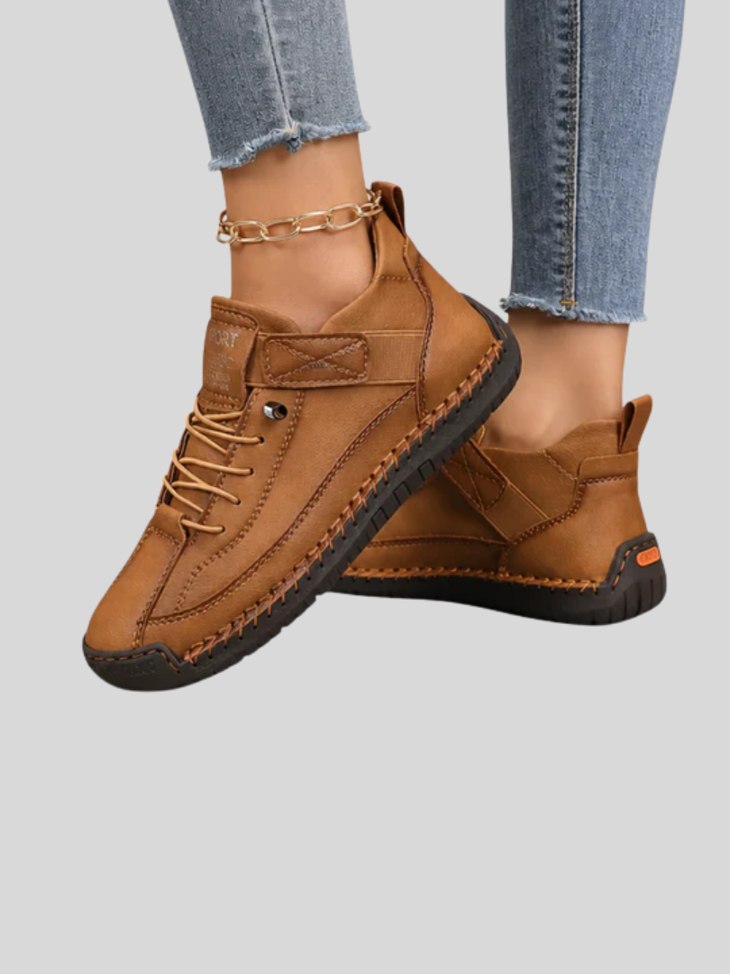 Kymberleigh | Sneakers