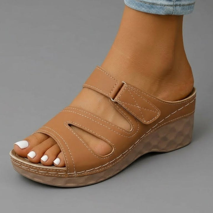 Velara – Support Sandals