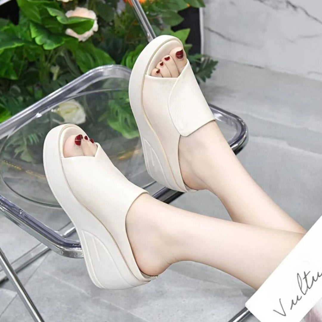 Eliza™ – Slip-on Wedge Sandals
