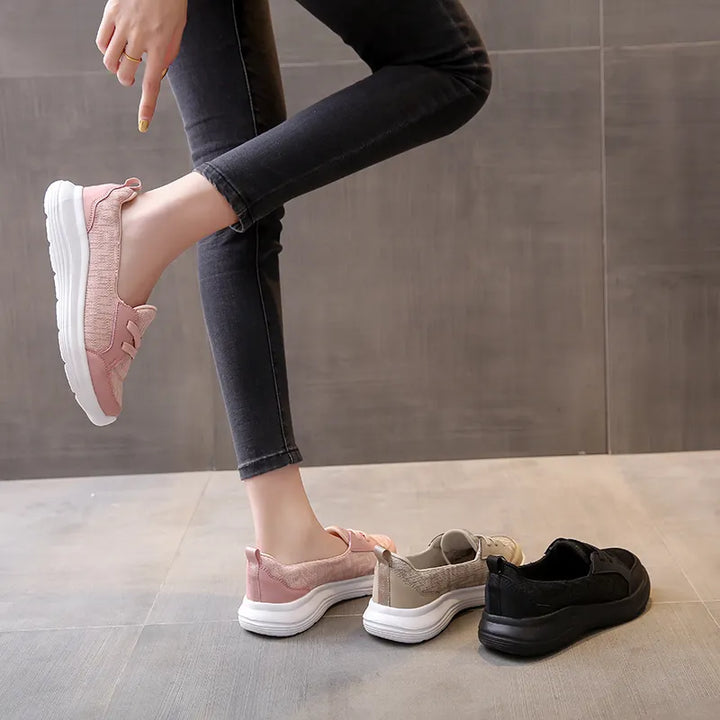 BELLACOMFORT™ COMFORTABLE AND FLAT SHOES