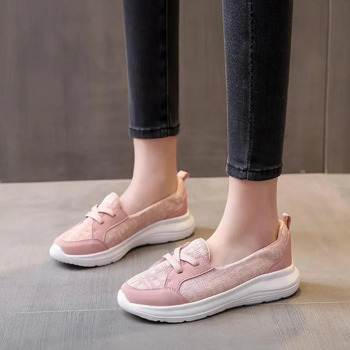 BELLACOMFORT™ COMFORTABLE AND FLAT SHOES