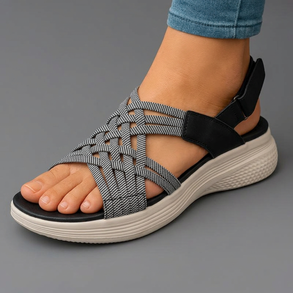 Salorita - Lightweight Sandals Black
