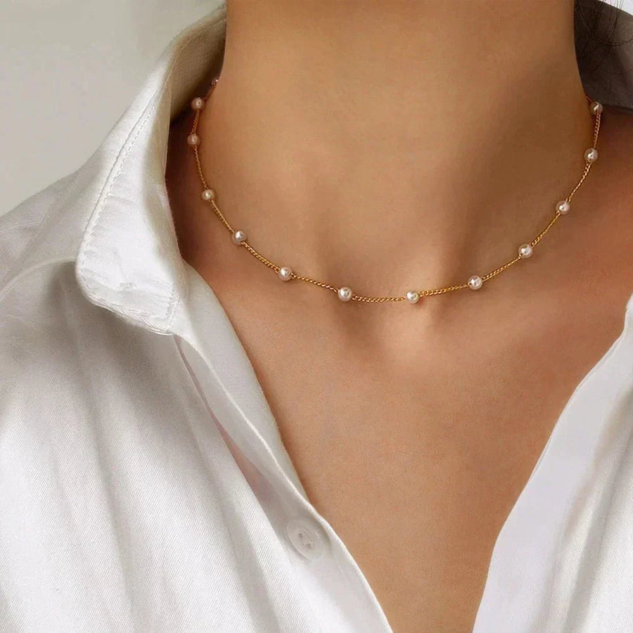 Lustra | Gold Pearl Necklace
