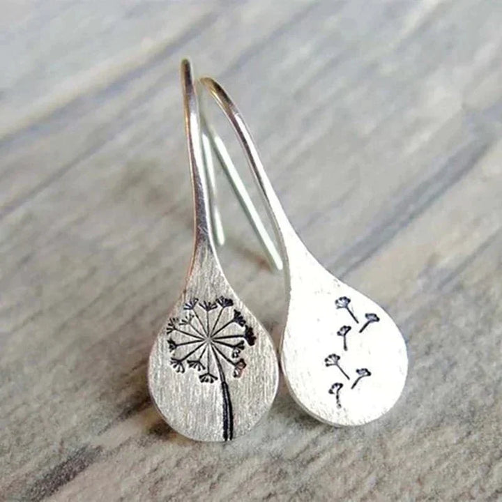Dandelia | Silver-colored Dandelion Earrings